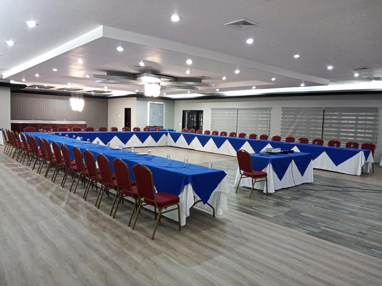 Hotel La Quinta La Ceiba Dış mekan fotoğraf